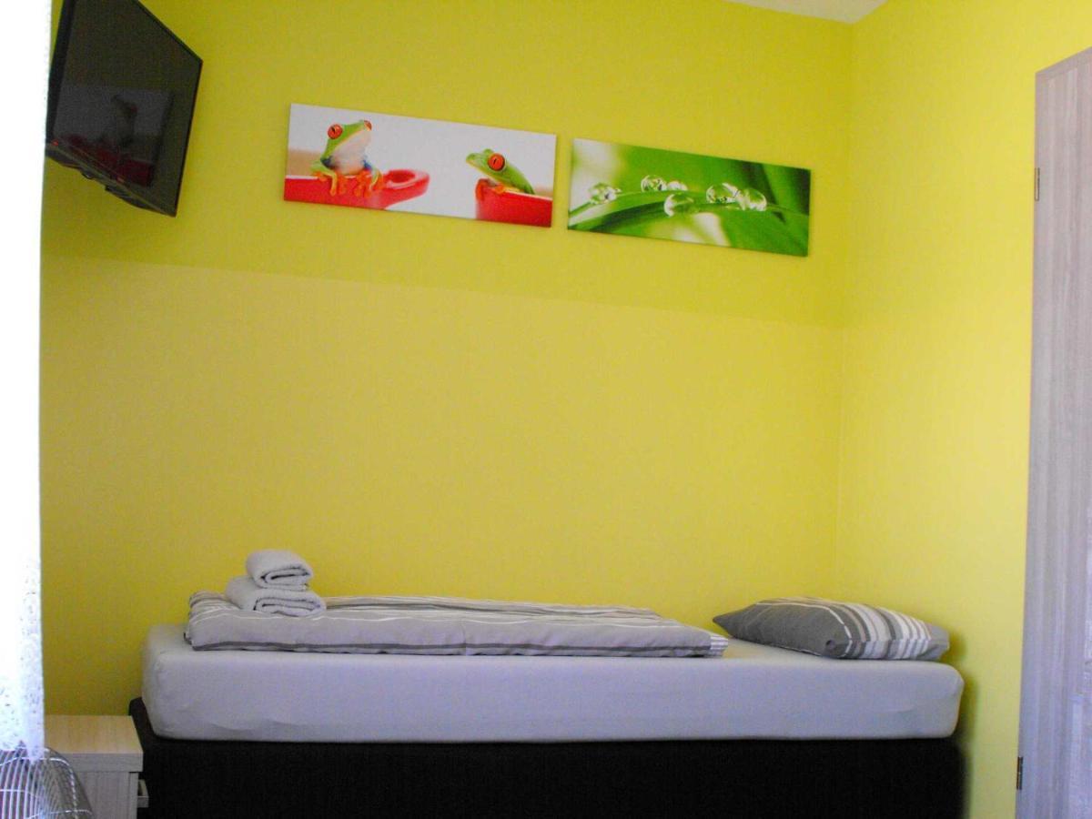 Pension Froschprinz Seligenstadt Esterno foto
