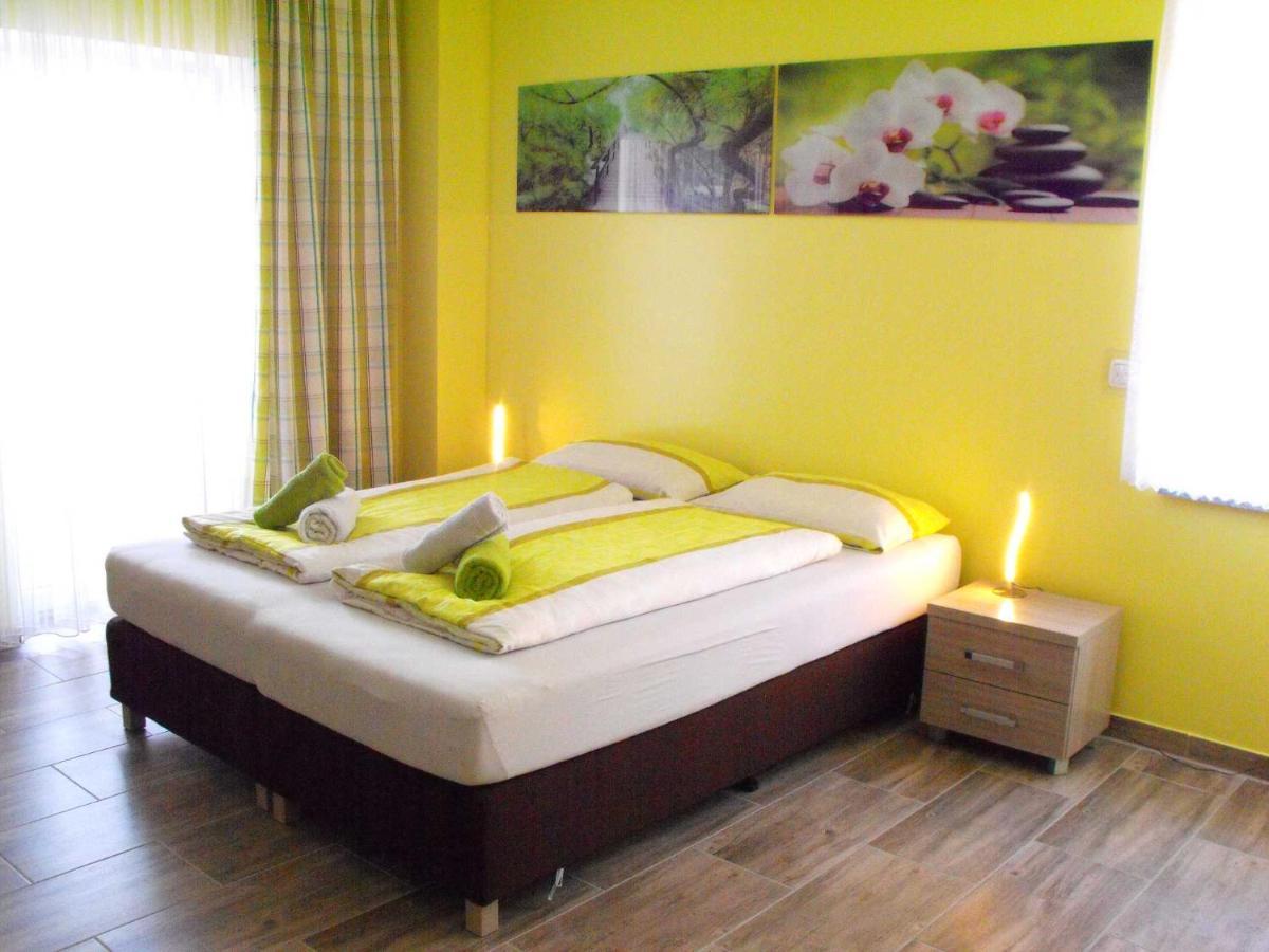 Pension Froschprinz Seligenstadt Esterno foto